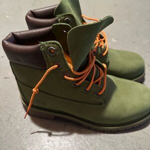 NWOT Timberland Boots